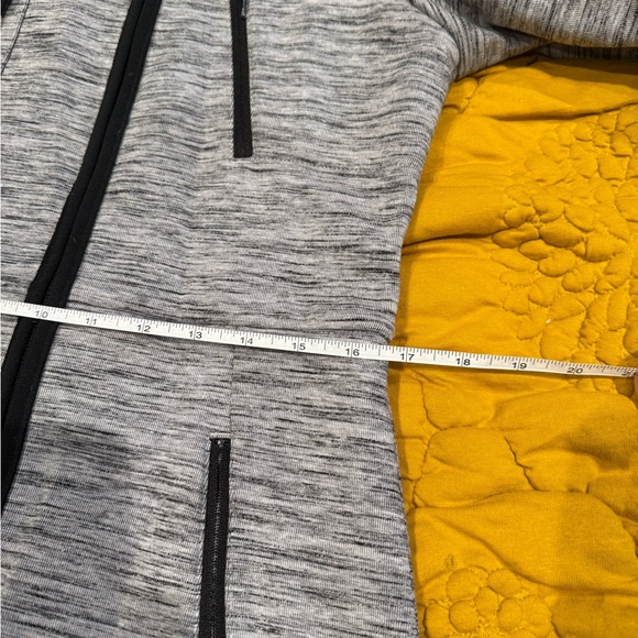 Hurley Heathered Gray and Black Phantom Jacket - Picture 15 of 15